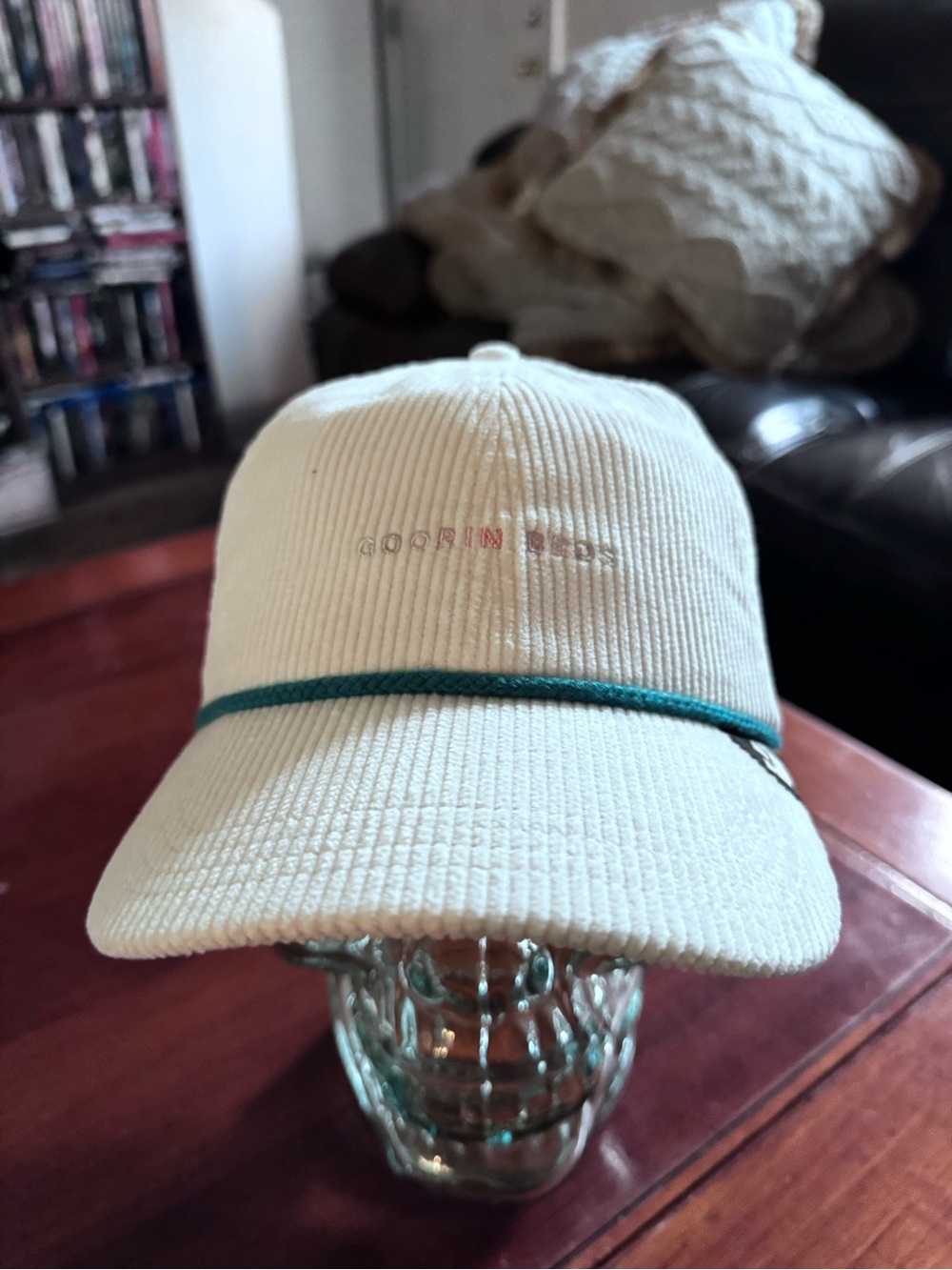 Goorin Brothers THE CLUBHOUSE Snapback White cap NWT. - Picture 2 of 8